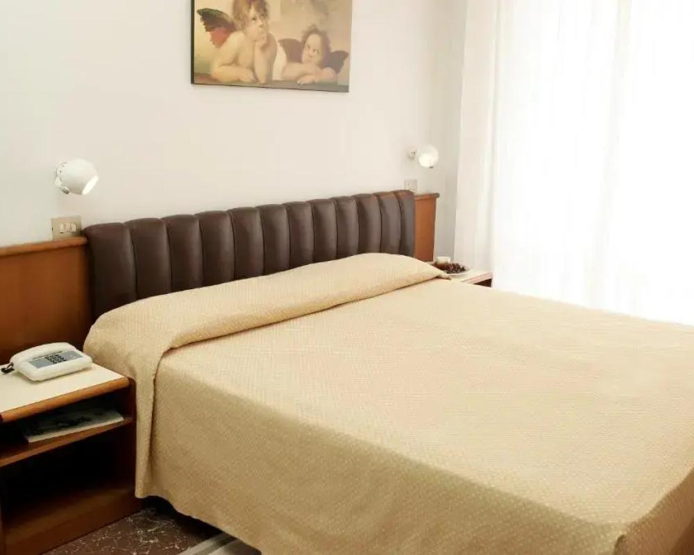 фото Hotel Astoria