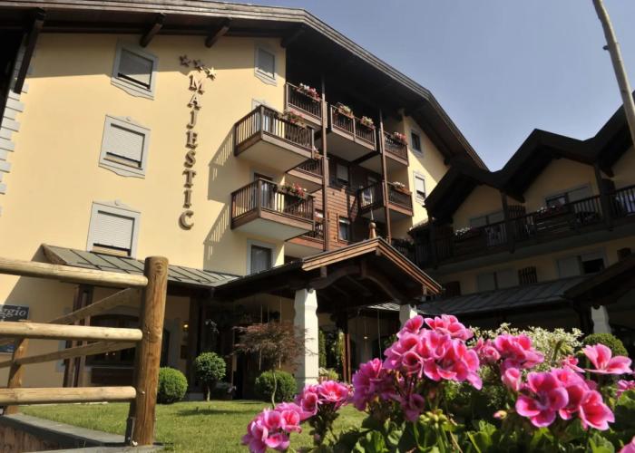 Aparthotel Majestic