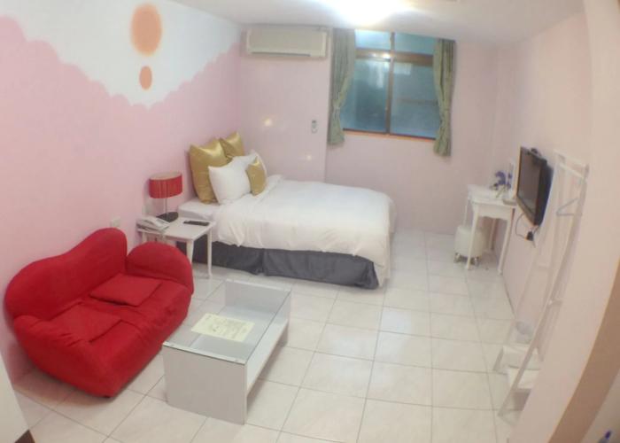 SunMoonLake Loft Inn