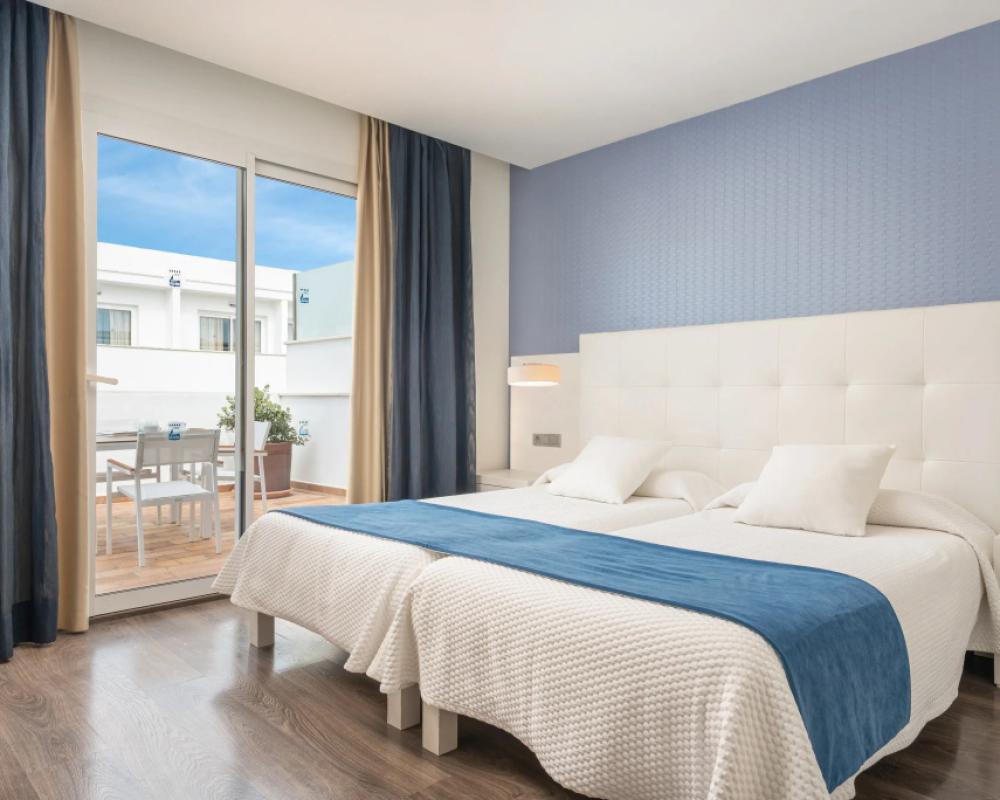 фото Cala Bona Hotel