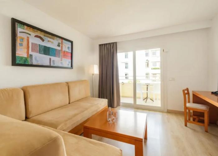 Cabot Cap de Mar Hotel