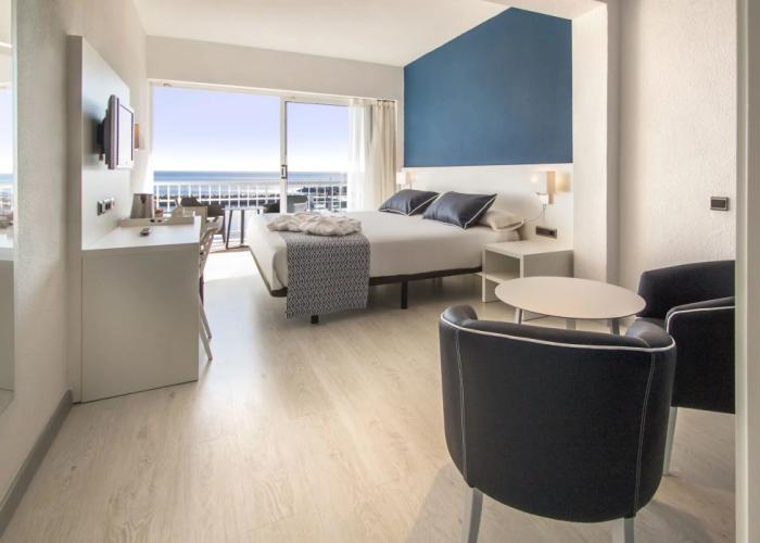 Catalonia Del Mar - Adults Only
