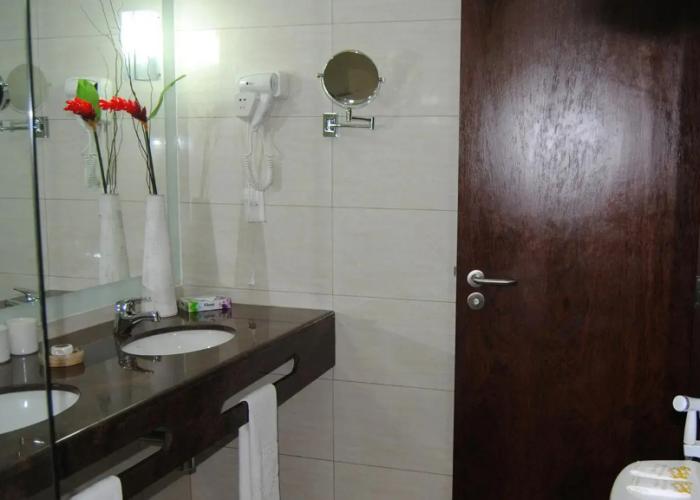 Dom Pedro Laguna Beach Resort & Golf by WAM Experience