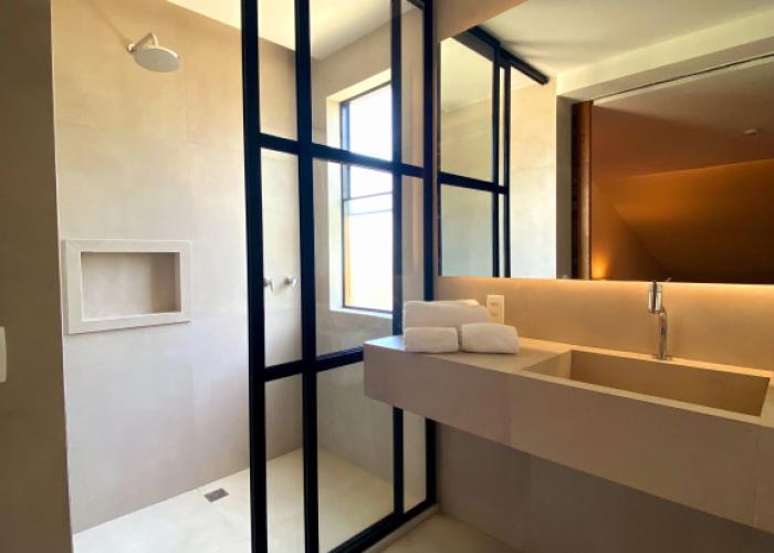 Carmel Charme Resort