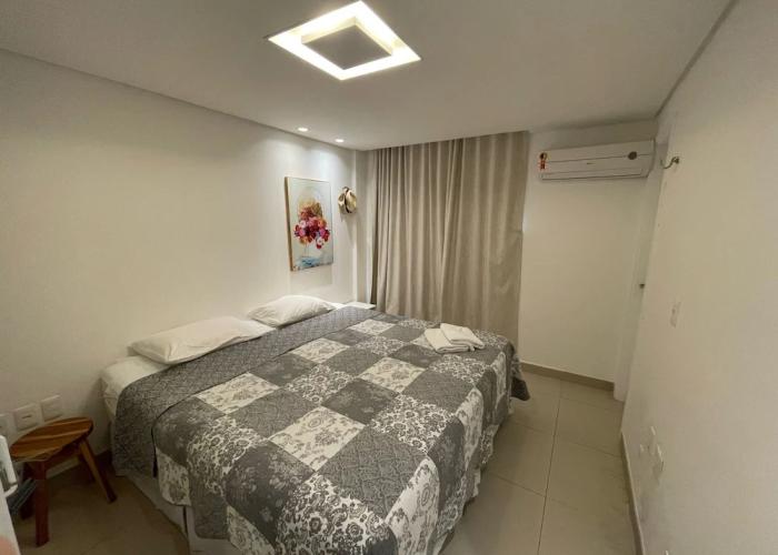 Riviera Beach Place Golf Residence