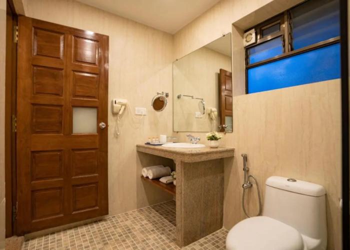 De Mandarin Beach Resort Suites & Villas