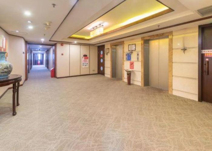 Mascot Hotel