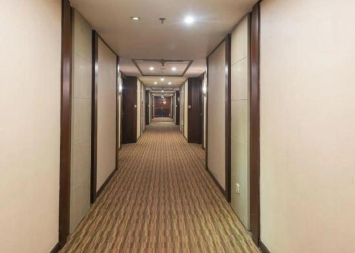 Mascot Hotel