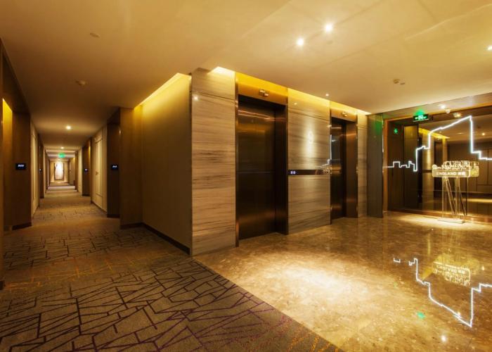 The Summit Hotel