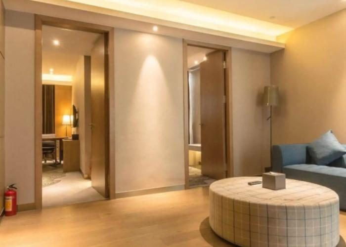 The Summit Hotel