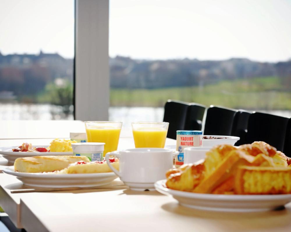 фото B&B Hotel pres de Disneyland Paris