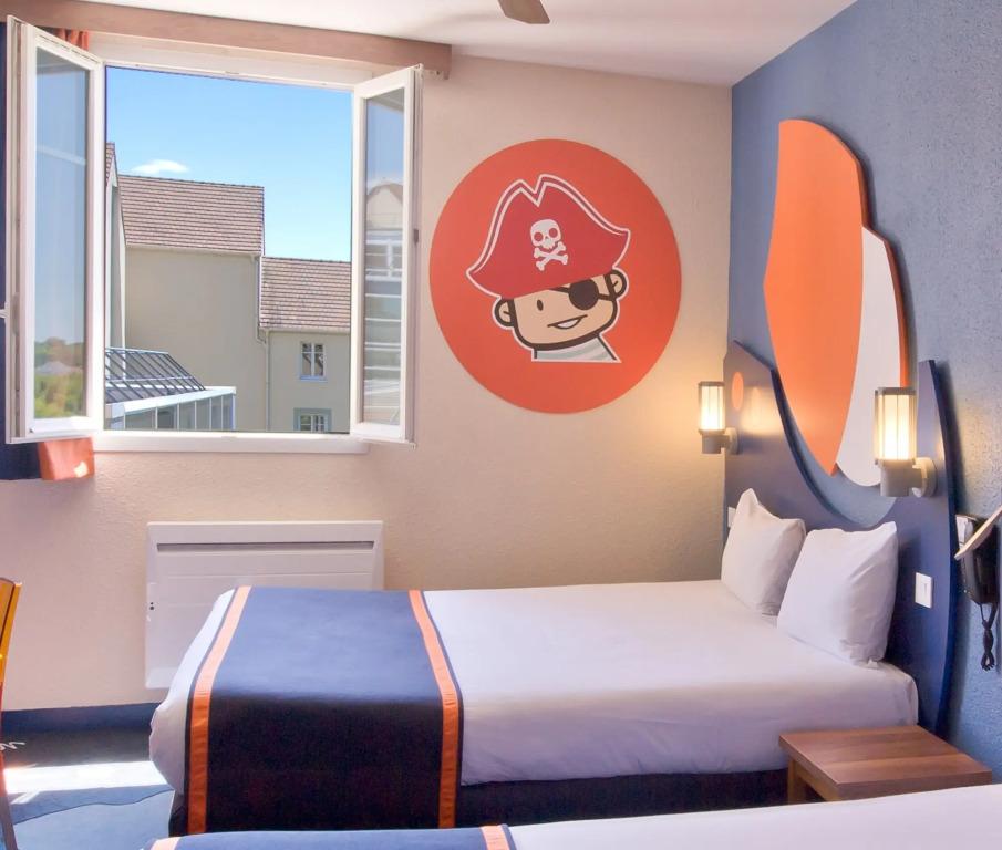 фото Explorers Hotel