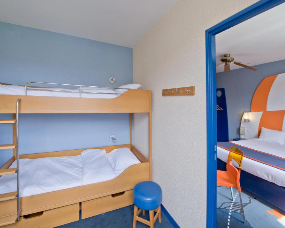 фото Explorers Hotel