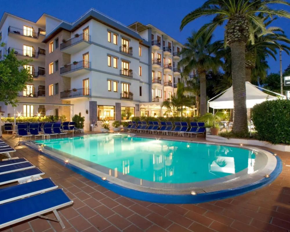 фото Hotel Caravel