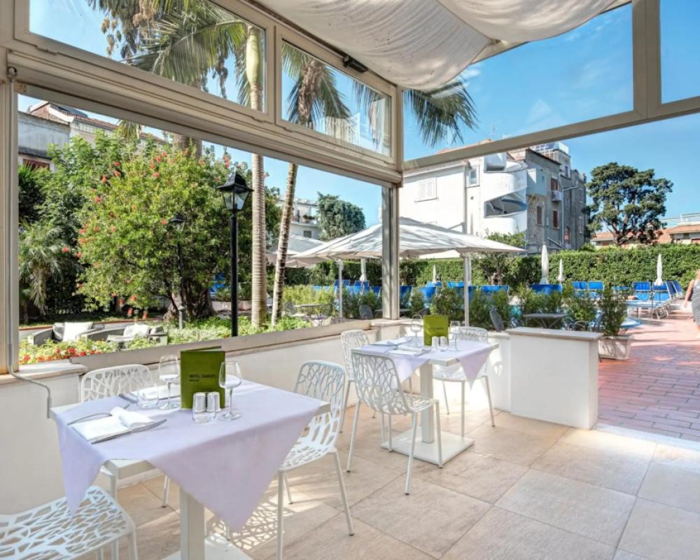 фото Hotel Caravel