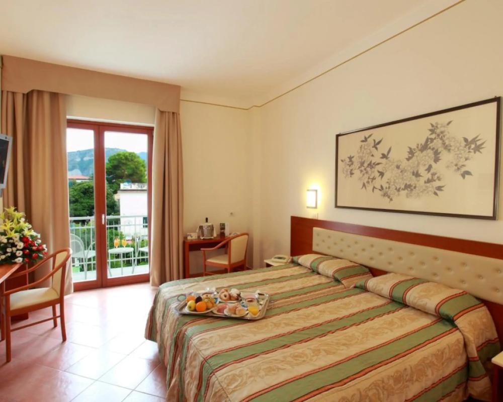 фото Hotel Caravel