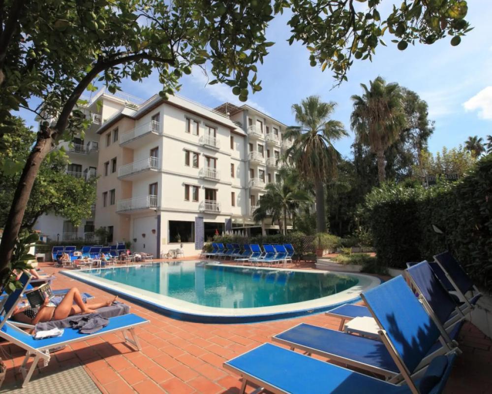фото Hotel Caravel