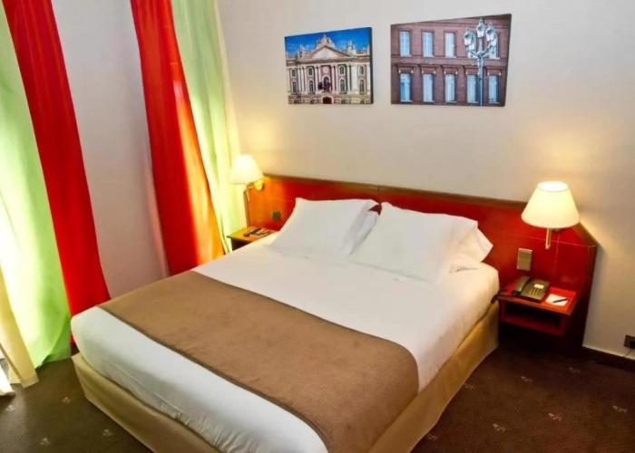 Hotel Les Capitouls Toulouse Centre - Handwritten Collection