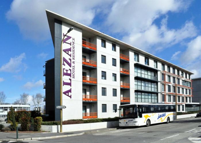 Alezan Hotel
