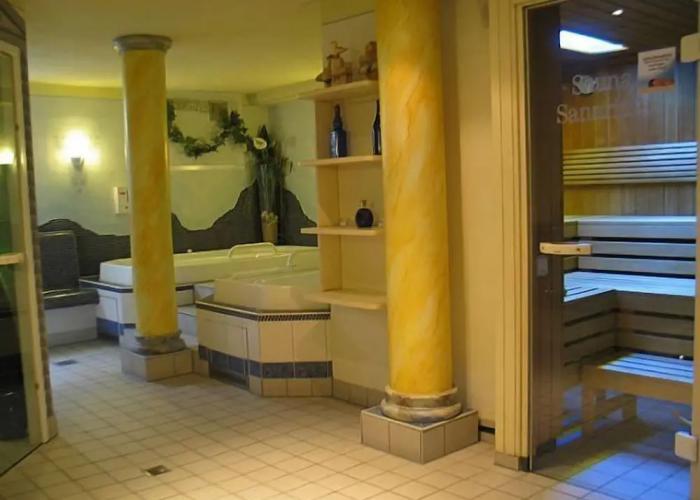 Hotel Adler