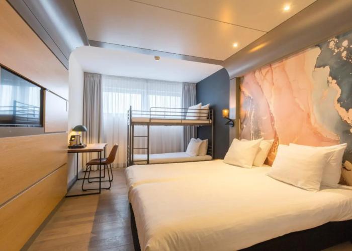Leonardo Hotel Almere City Center