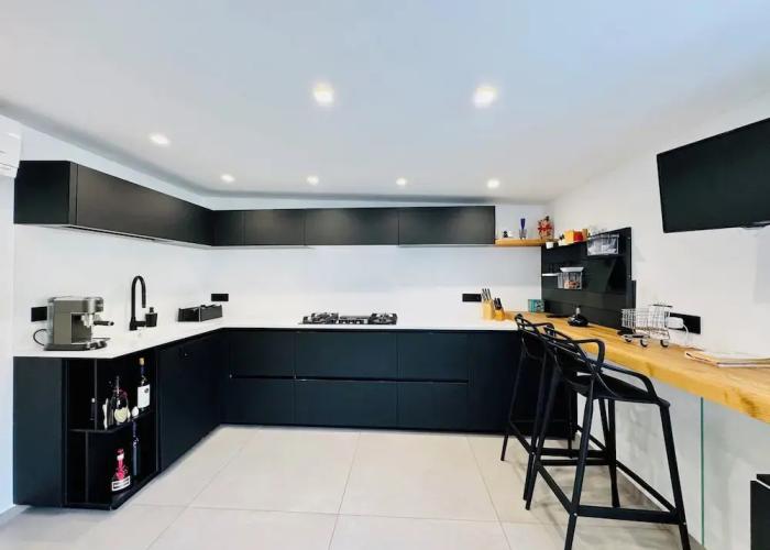 YourHome - AC Luxury House