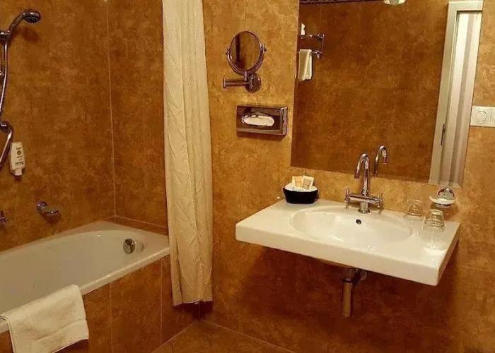 LH Hotel Dvorak Tabor