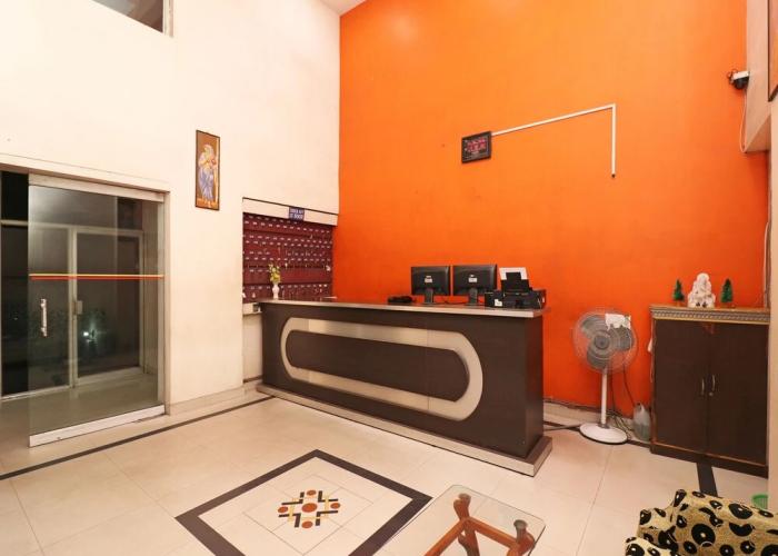 OYO 18838 Hotel Ta-tin