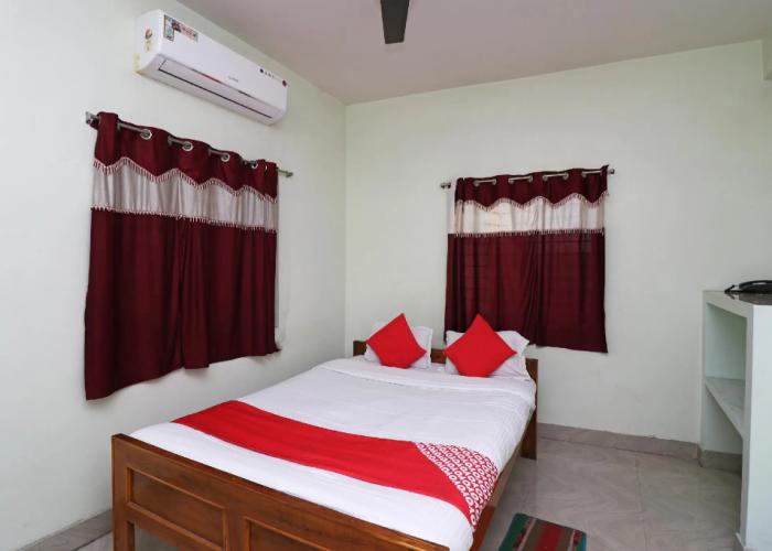 OYO 25111 Nandi Inn