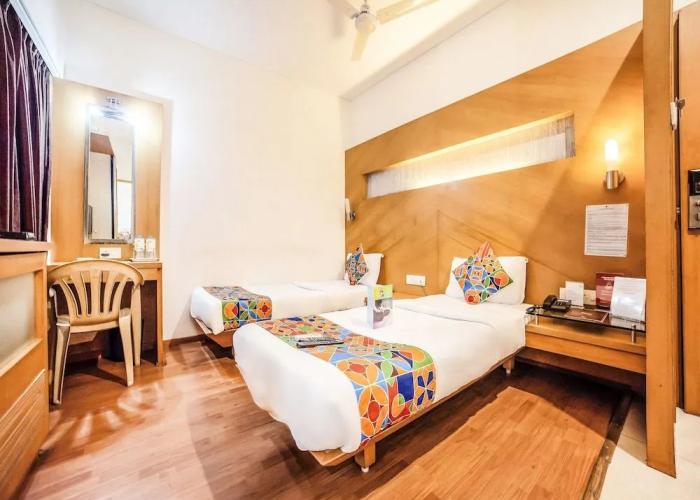 FabHotel Lakme Executive FC Road