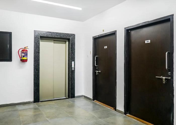 Treebo Luxe Suite, Shivaji Nagar