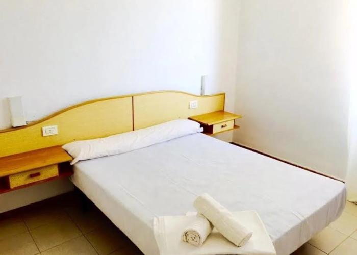 Apartamentos Bernat 3000
