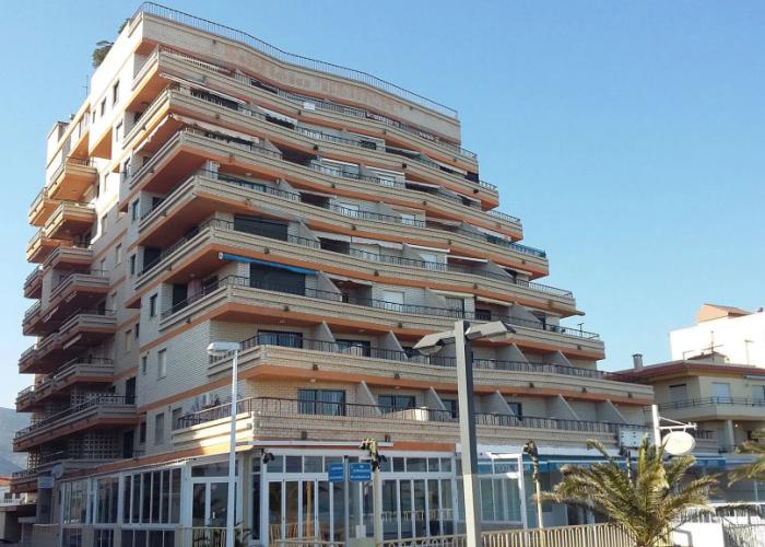 Apartamentos Bernat 3000