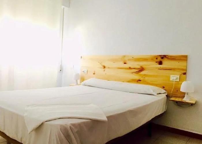 Apartamentos Bernat 3000