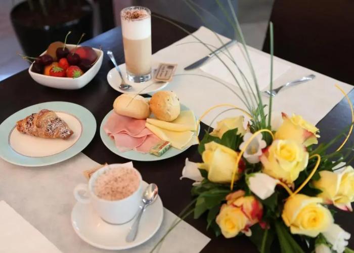 Euro Hotel