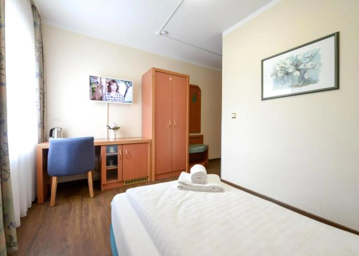 Hotel Opal