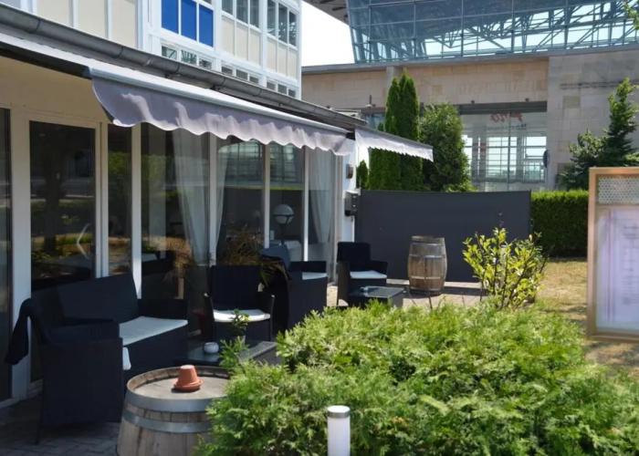 [Bee]Village Messehotel Hannover-Laatzen.