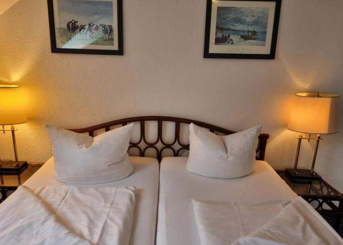 Erbenholz Hotel