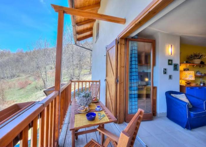 Rebecca's House (few steps from skiing)