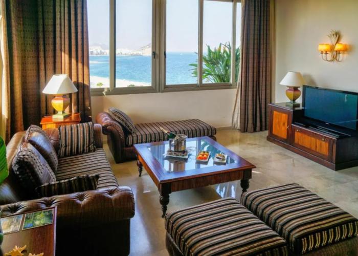 Senator Águilas Hotel