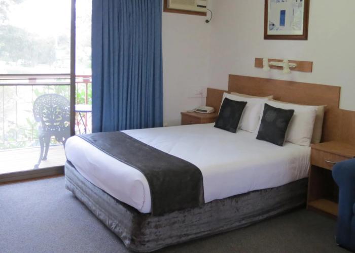 Bridgeview Motel