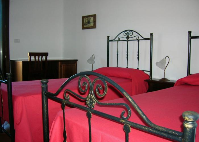 Bed Sandalia