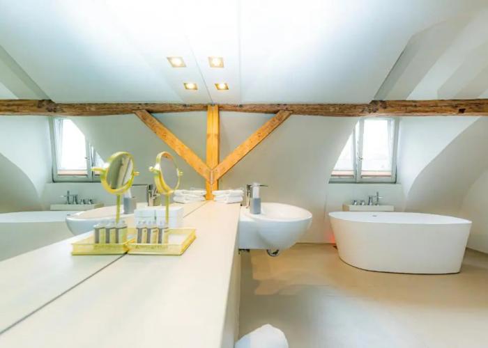 BS Luxury Apartment