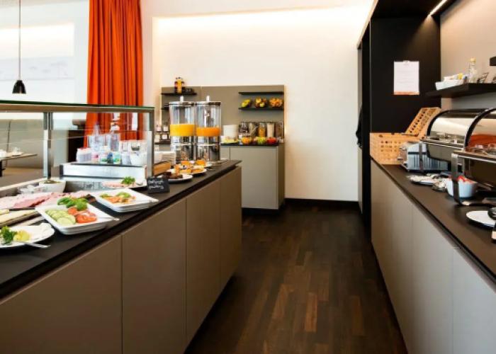 SevenDays BoardingHouse Hotel