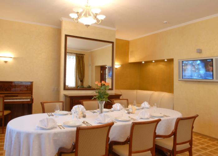 Atal Hotel