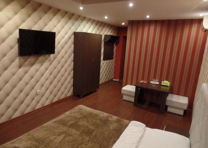 Metrotel Hotel