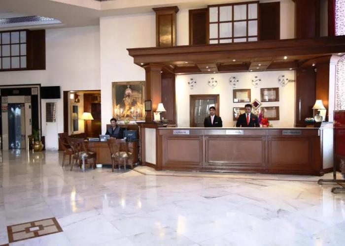 Hotel President