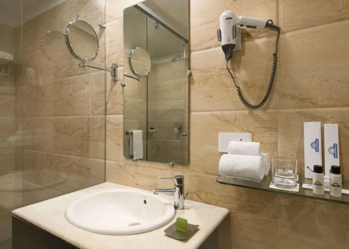 Days Hotel by Wyndham Jalandhar Jyoti Chowk