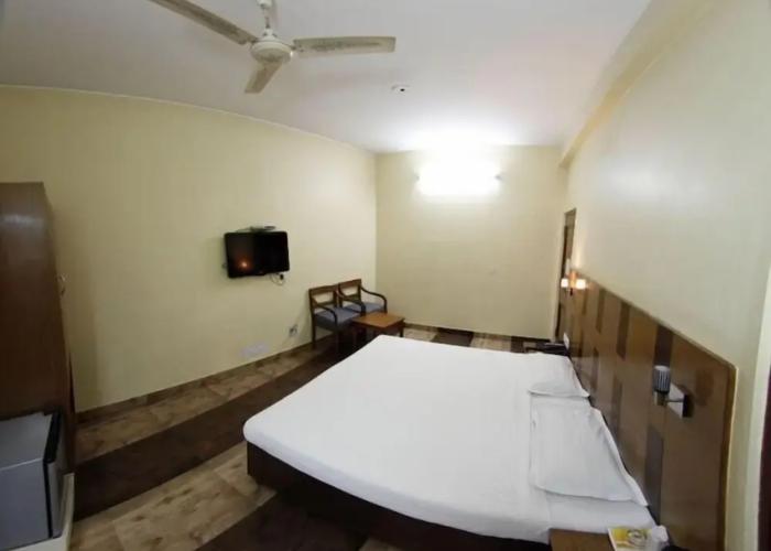 Hotel Dolphin
