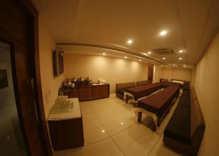 Hotel Dolphin